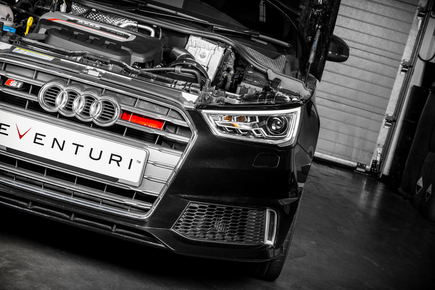 Admisión de carbono Eventuri - Audi S1